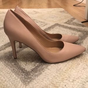 Banana republic light pink / nude heels